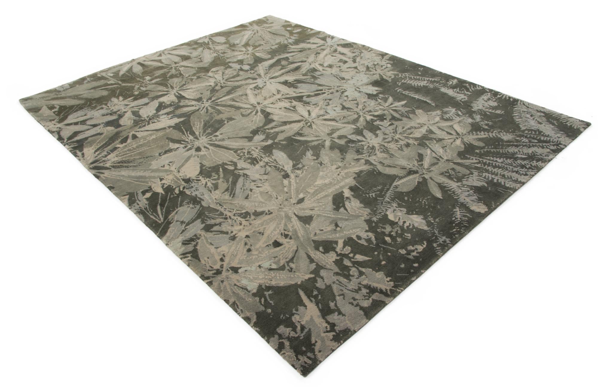 7' 7 x 9' 10 Modern Himalaya Wool Rug