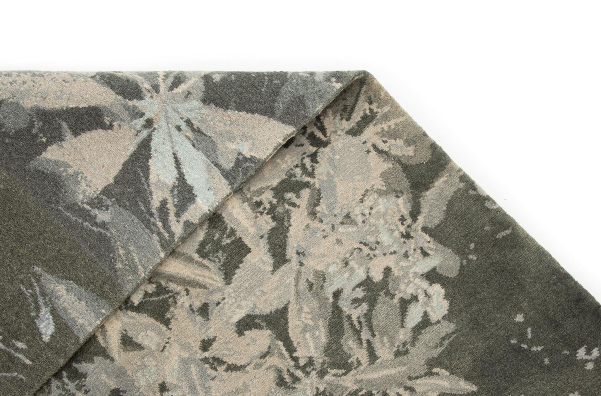 7' 7 x 9' 10 Modern Himalaya Wool Rug