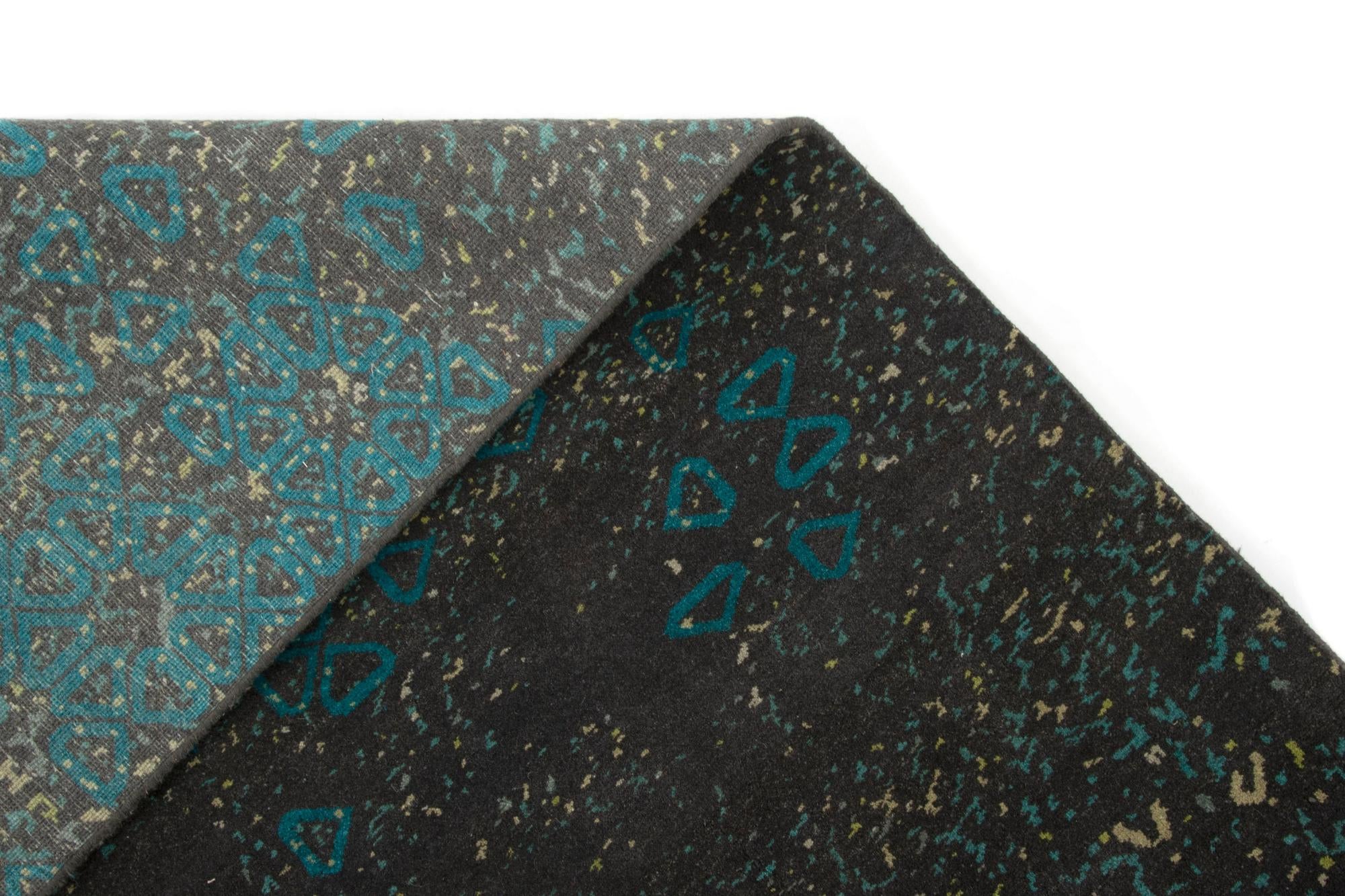 7' 6 x 9' 9 Modern Manshu Wool Rug