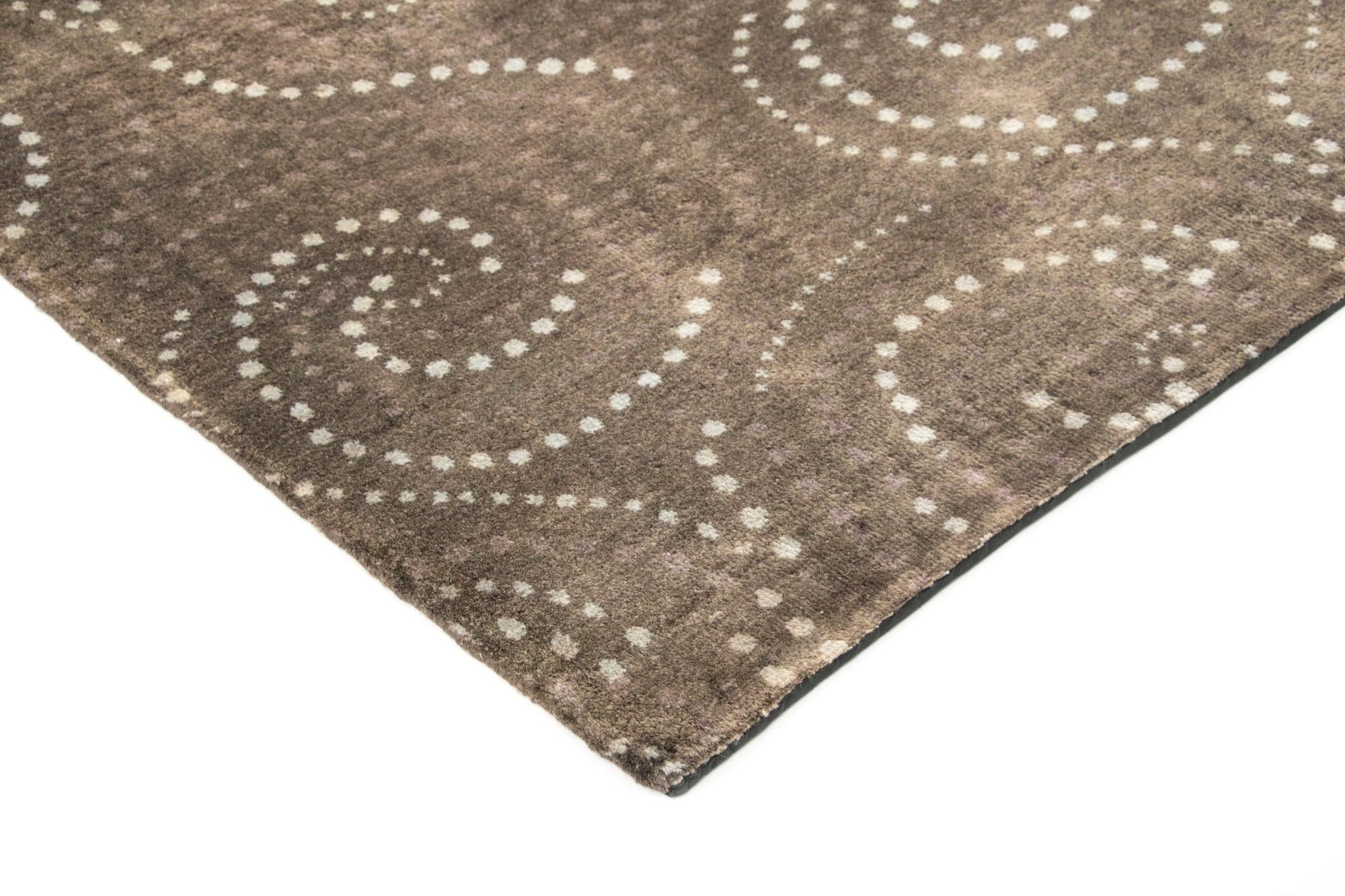 7' 9 x 9' 11 Modern Manshu Wool Rug