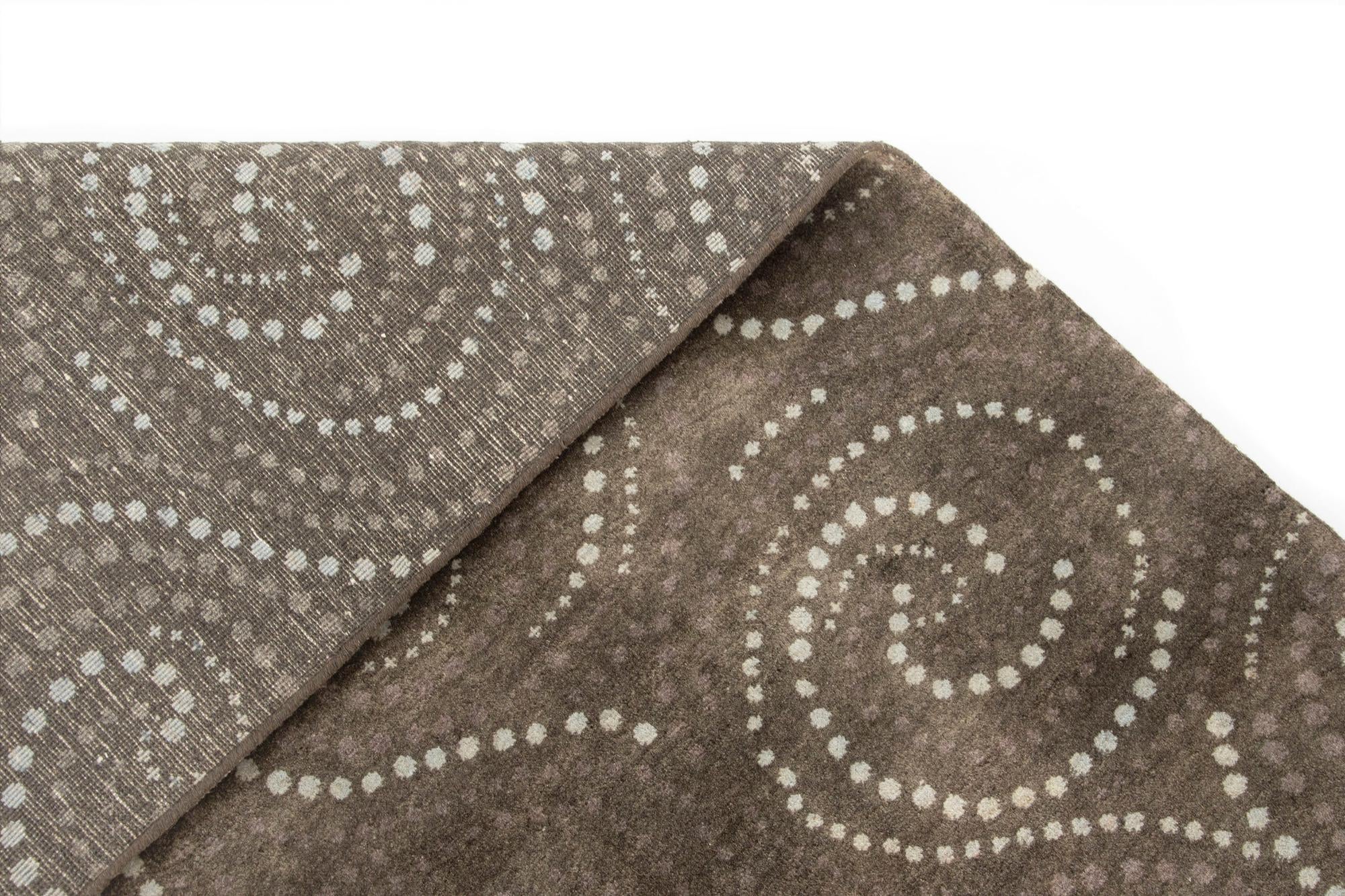 7' 9 x 9' 11 Modern Manshu Wool Rug