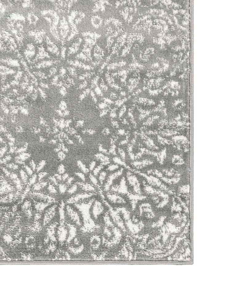 Detail image of 5' 3 x 8' Monaco Rug