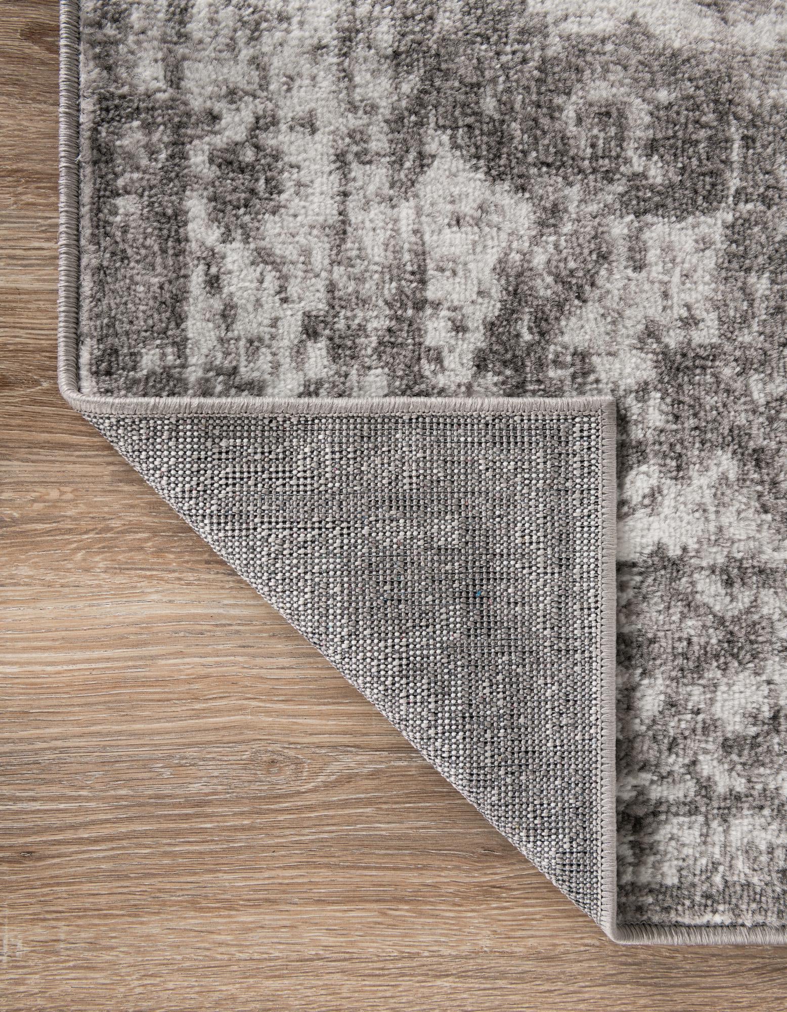 5' 3 x 8' Monte Carlo Rug