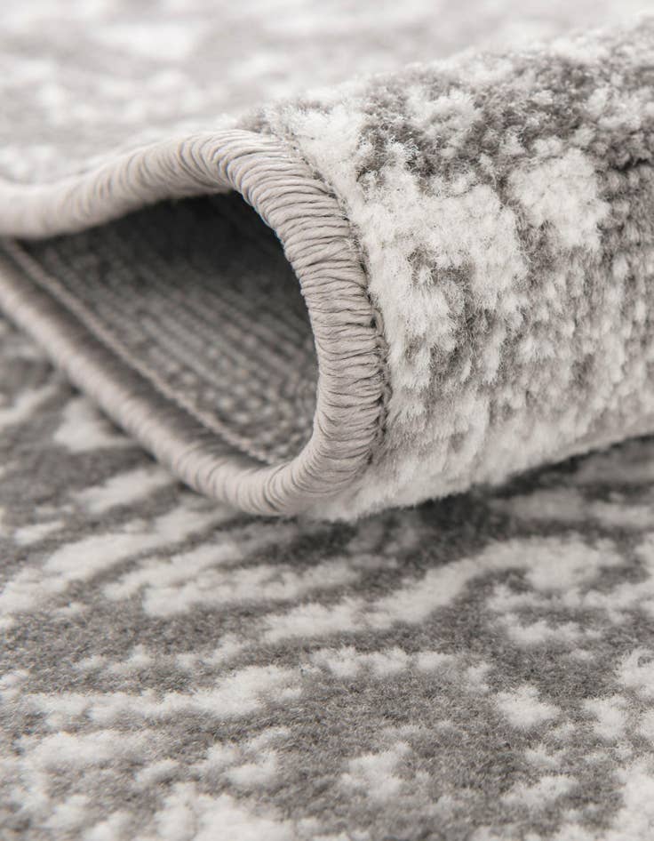 Detail image of 5' 3 x 8' Monte Carlo Rug