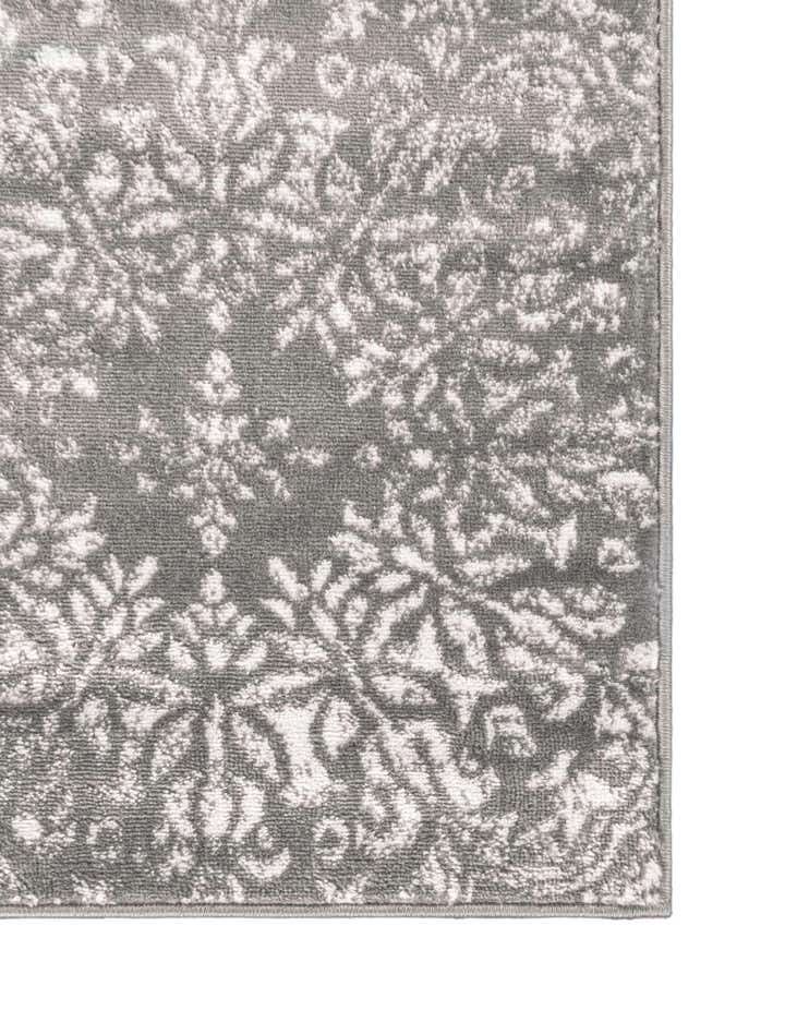 5' 3 x 8' Monte Carlo Rug