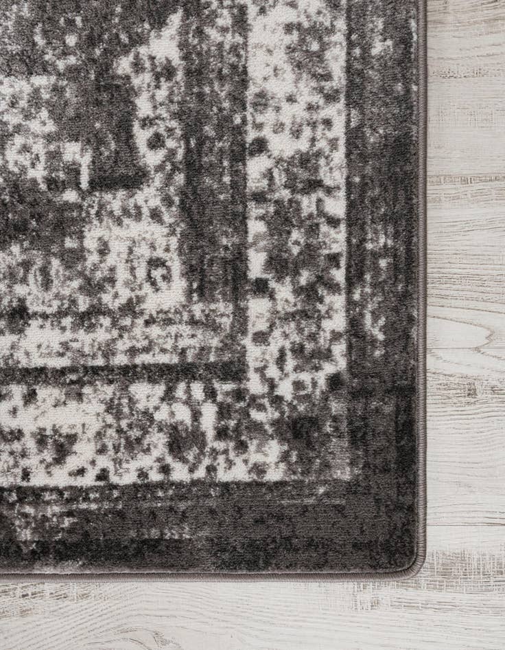 Detail image of 5' 3 x 8' Monte Carlo Rug With Pad Bundle