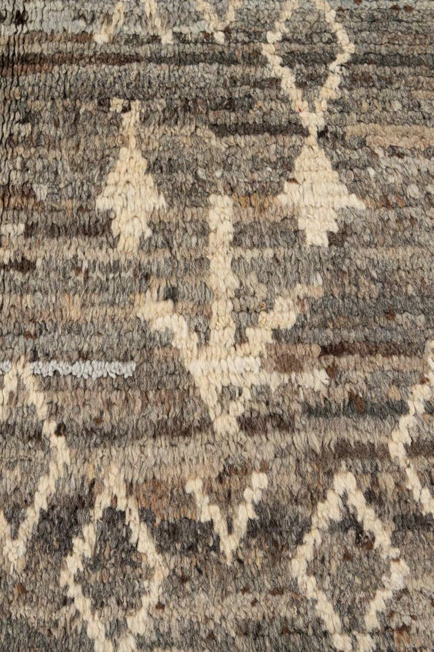 Detail image of 6' 8 x 9' 9 Hand Knotted Moroccan Wool Rug