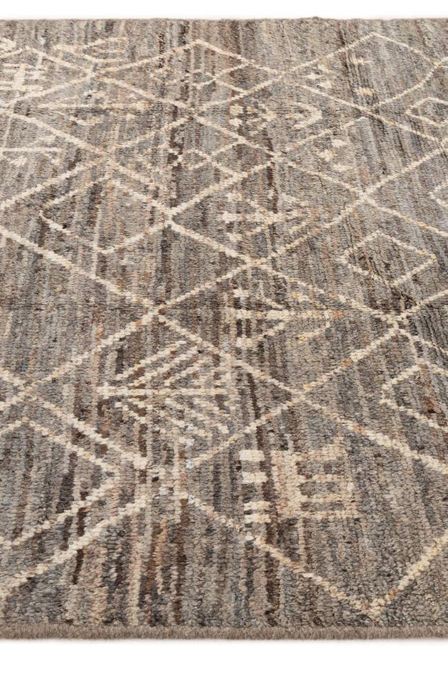 Detail image of 6' 10 x 9' 8 Hand Knotted Moroccan Wool Rug