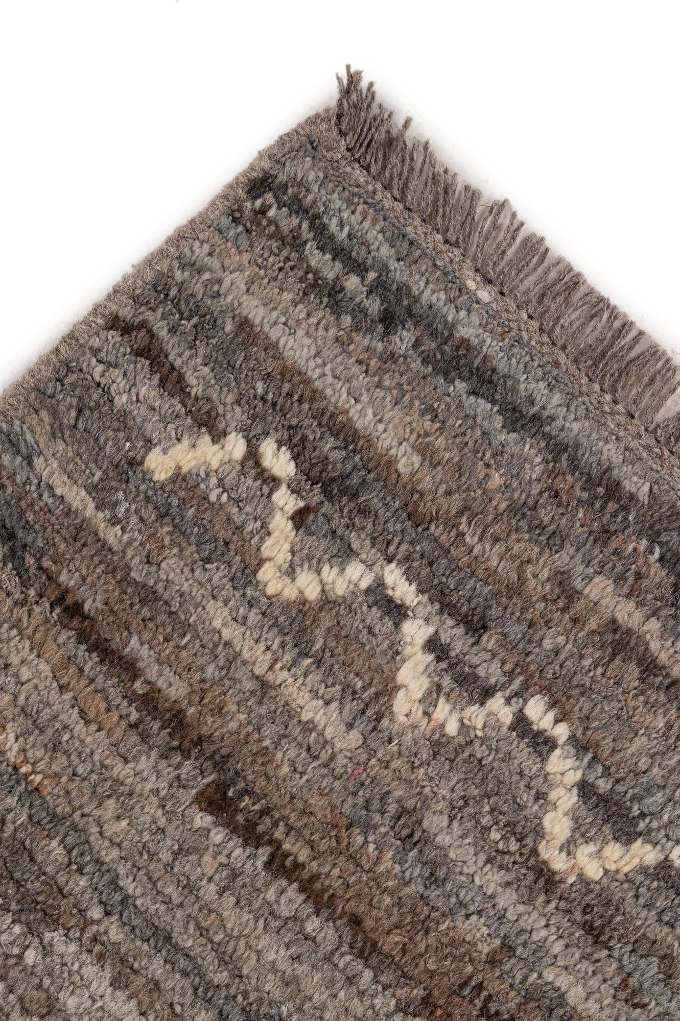 6' 10 x 9' 8 Hand Knotted Moroccan Wool Rug