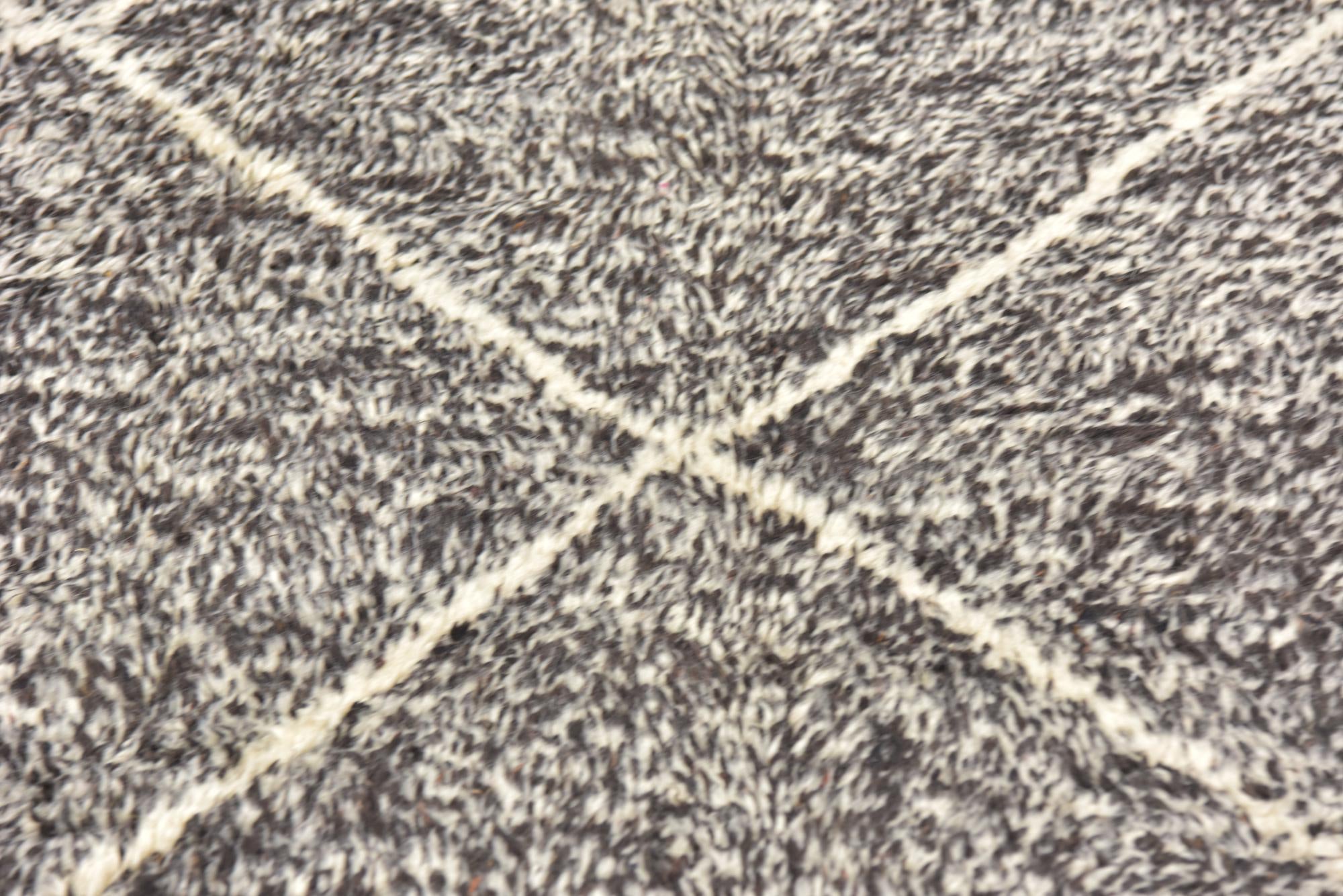4' 10 x 7' 10 Hand Knotted Moroccan Wool Rug