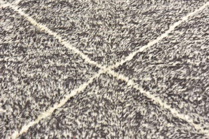 4' 10 x 7' 10 Hand Knotted Moroccan Wool Rug
