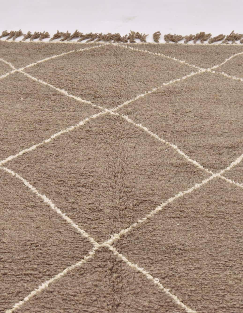 5' 3 x 8' 8 Hand Knotted Moroccan Wool Rug