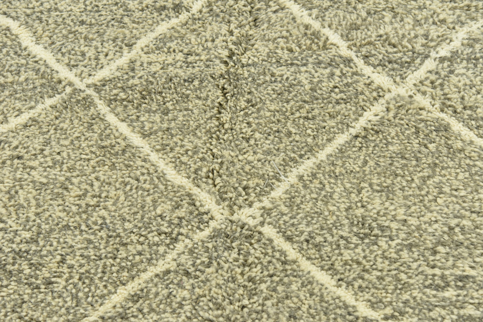 5' 6 x 8' 4 Hand Knotted Moroccan Wool Rug