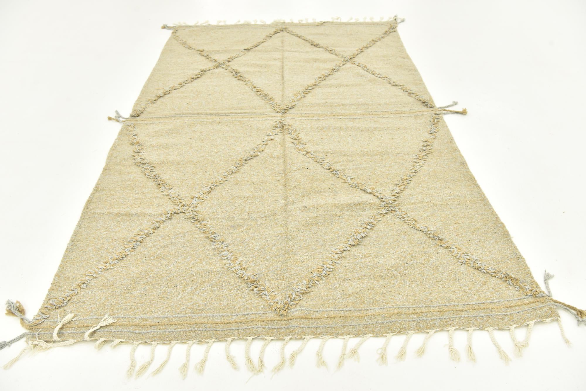 5' 1 x 8' 10 Hand Knotted Moroccan Wool Rug