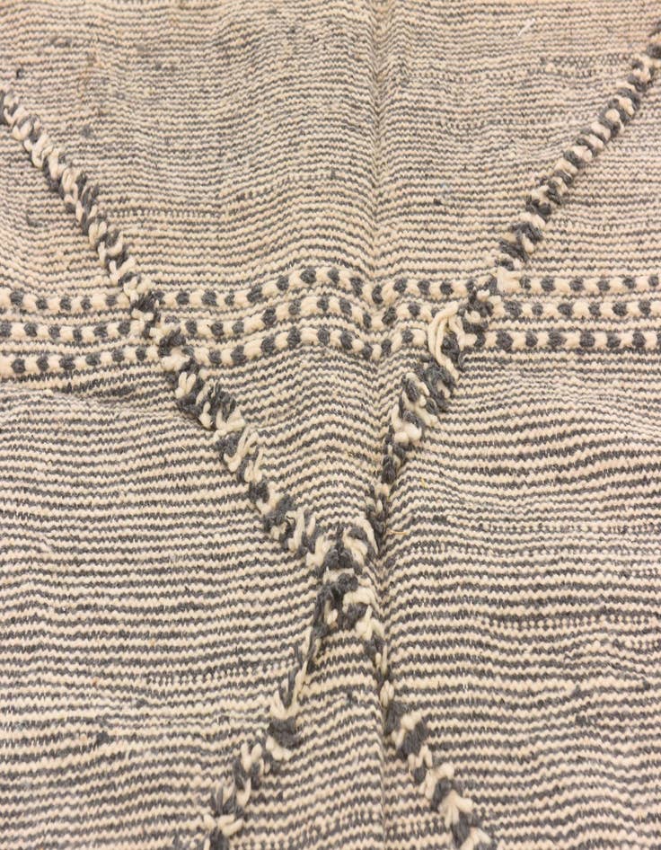 Detail image of 6' 8 x 9' 10  Hand Knotted Moroccan Wool Rug