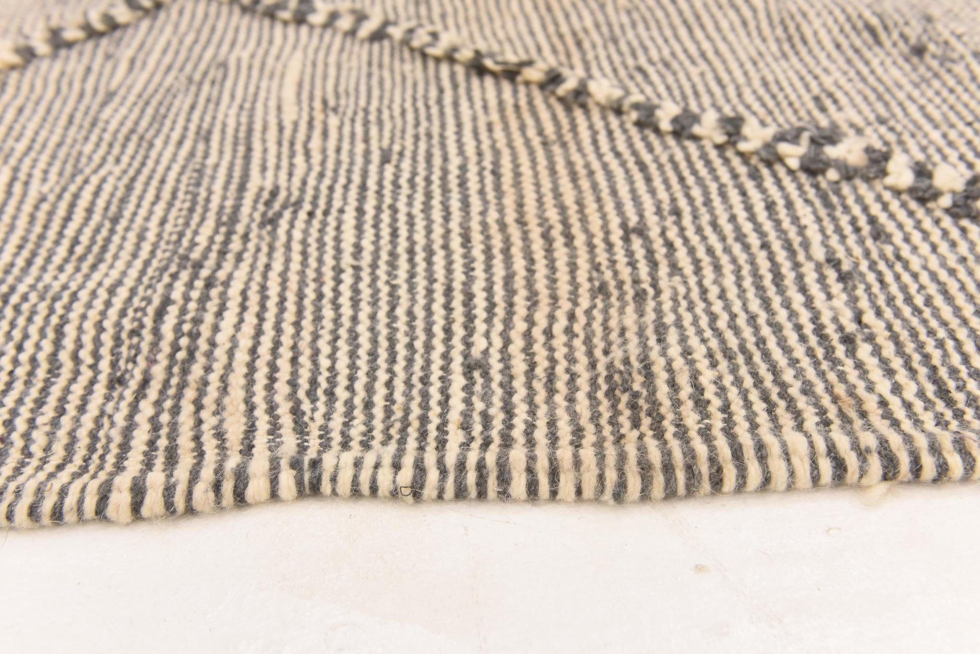 6' 8 x 9' 10 Hand Knotted Moroccan Wool Rug