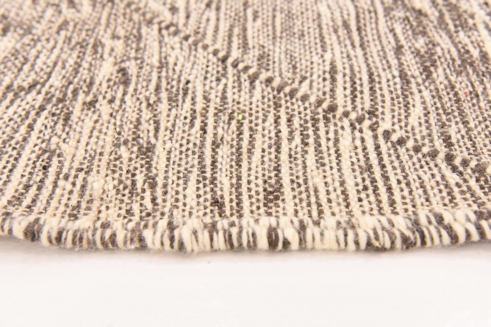 5' 4 x 9' 4 Hand Knotted Moroccan Wool Rug