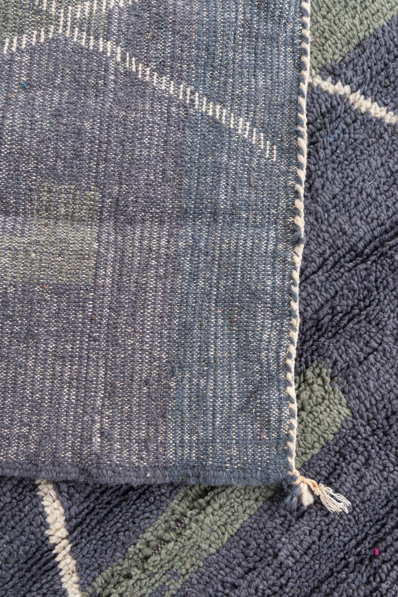 5' 4 x 8' Hand Knotted Moroccan Wool Rug
