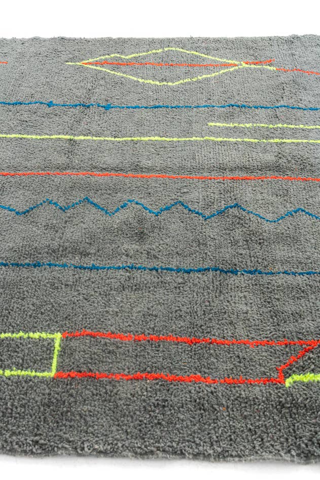 Detail image of 6' 9 x 9' 6 Hand Knotted Moroccan Wool Rug