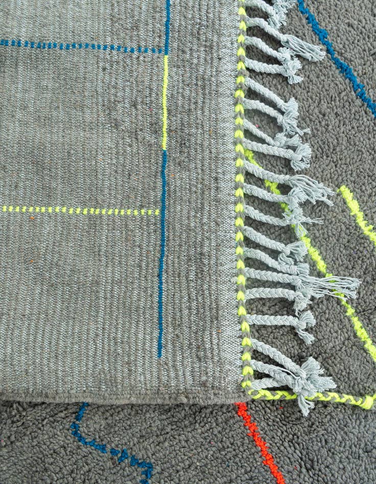 Detail image of 6' 9 x 9' 6  Hand Knotted Moroccan Wool Rug