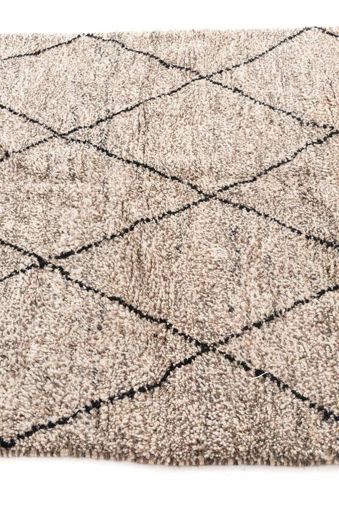 5' 5 x 8' 4 Hand Knotted Moroccan Wool Rug