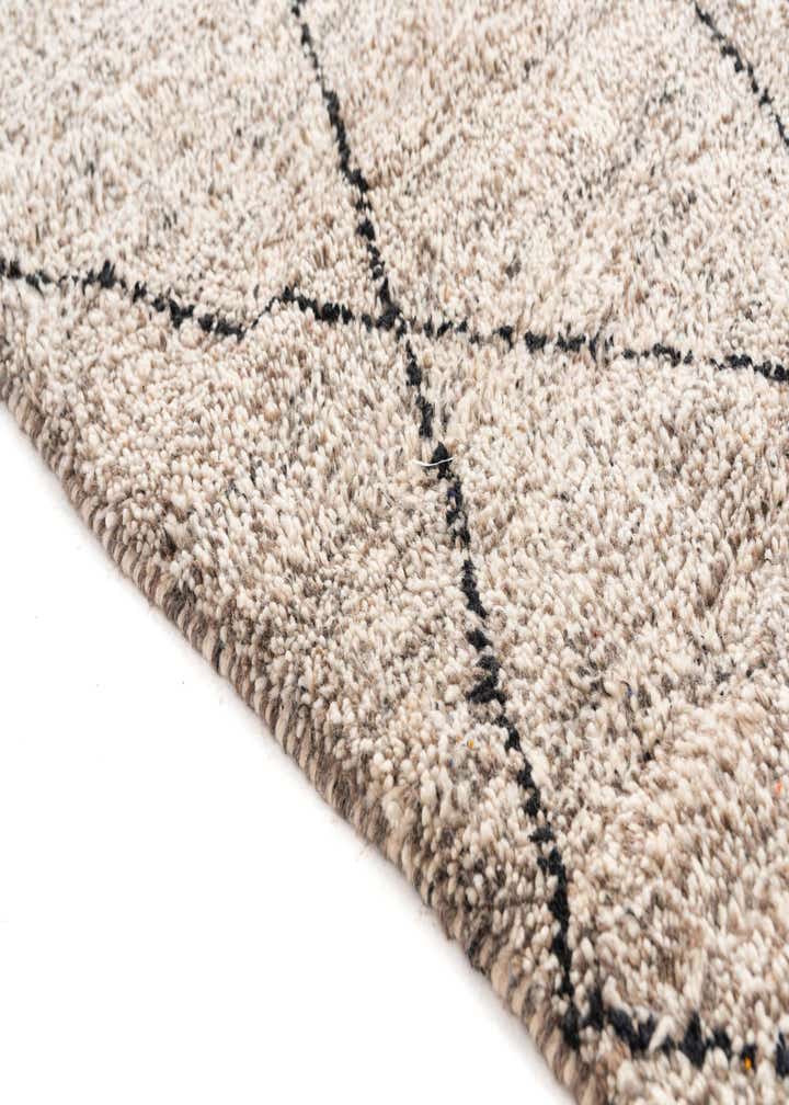 5' 5 x 8' 4 Hand Knotted Moroccan Wool Rug