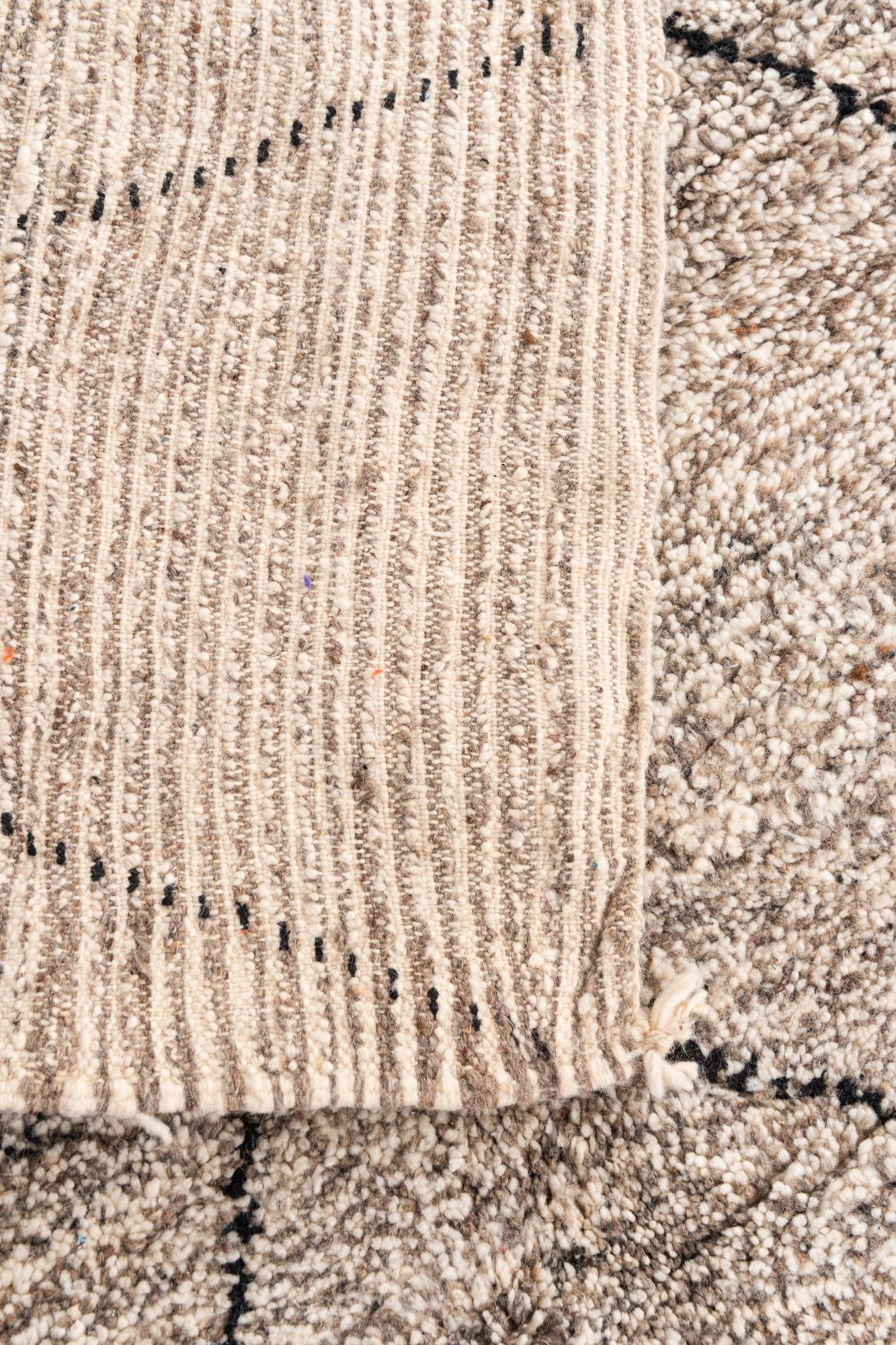5' 5 x 8' 4 Hand Knotted Moroccan Wool Rug