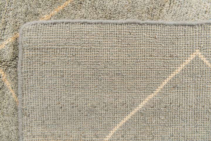 4' 6 x 6' 6 Hand Knotted Moroccan Wool Rug