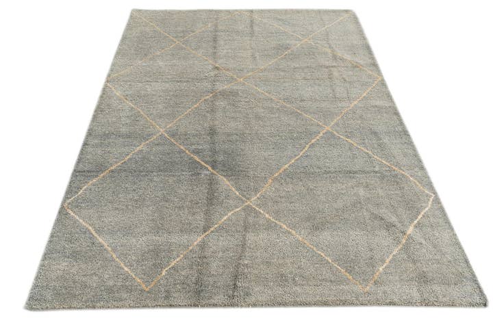 Detail image of 4' 5 x 6' 7 Hand Knotted Moroccan Wool Rug