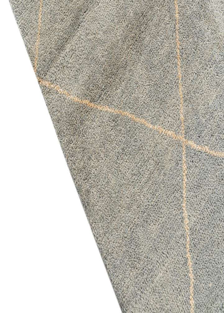 4' 5 x 6' 7 Hand Knotted Moroccan Wool Rug