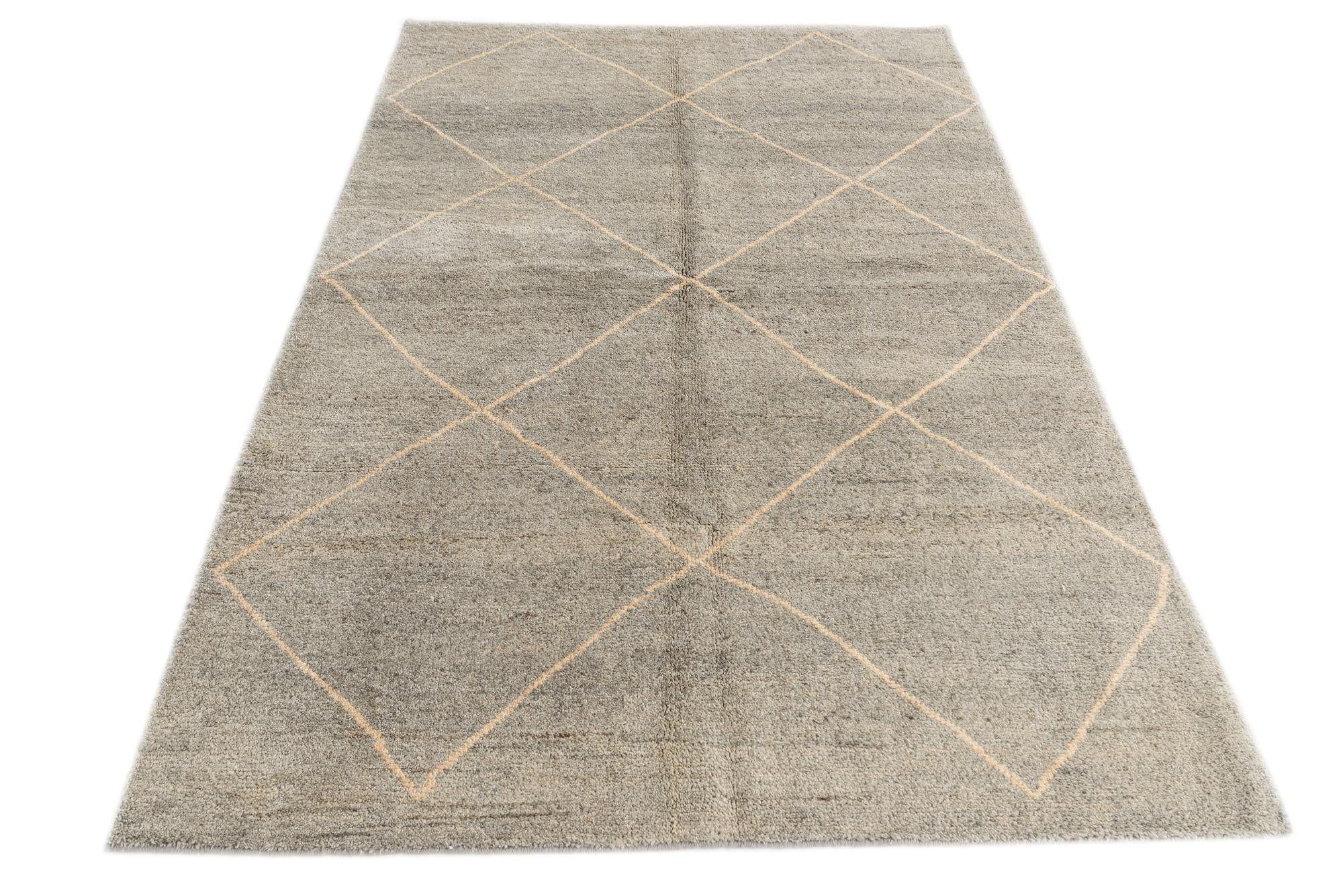4' 7 x 6' 10 Hand Knotted Moroccan Wool Rug