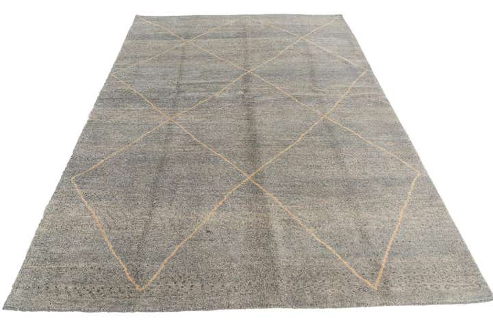 5' 7 x 8' Hand Knotted Moroccan Wool Rug