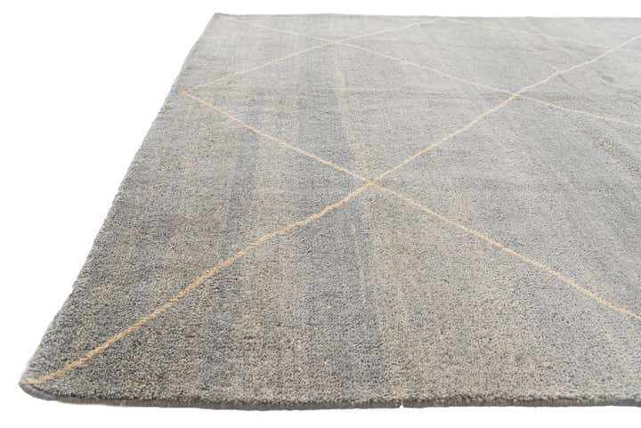 5' 7 x 8' Hand Knotted Moroccan Wool Rug