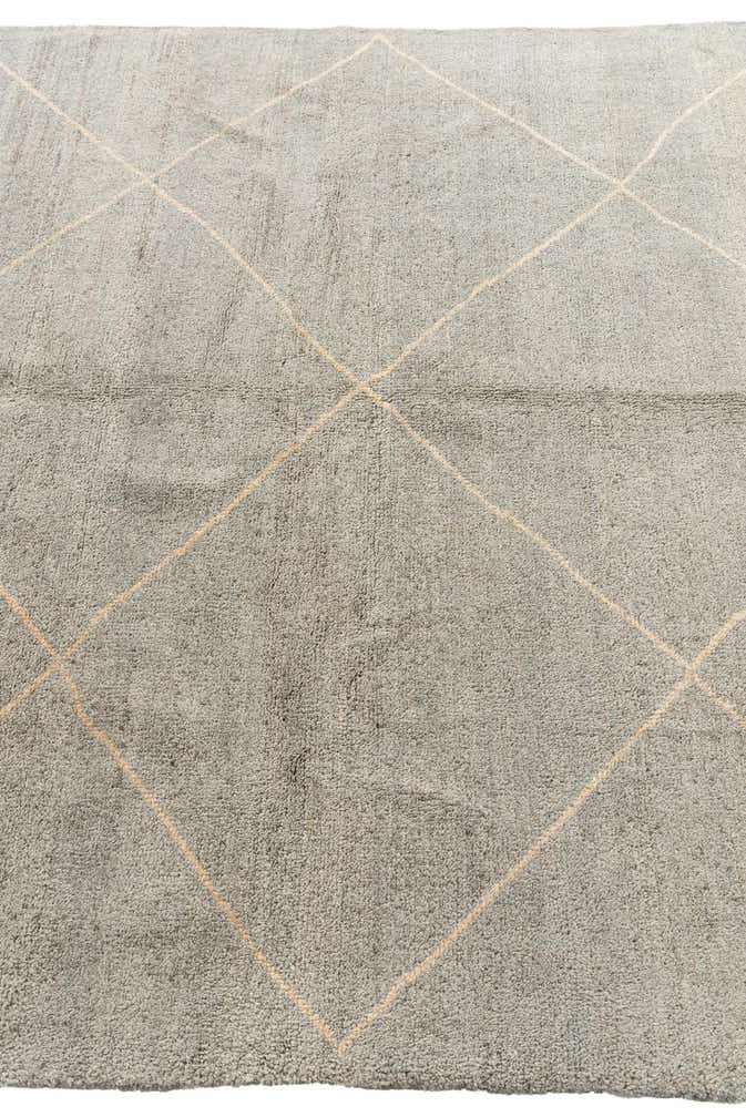 5' 7 x 8' 7 Hand Knotted Moroccan Wool Rug