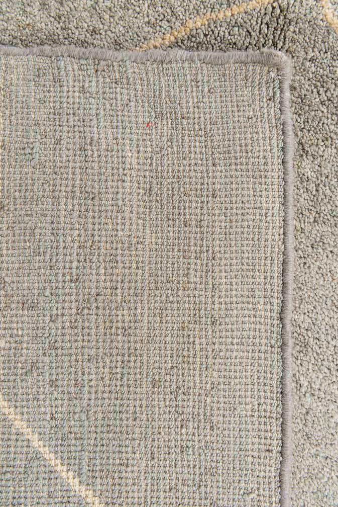 5' 7 x 8' 7 Hand Knotted Moroccan Wool Rug