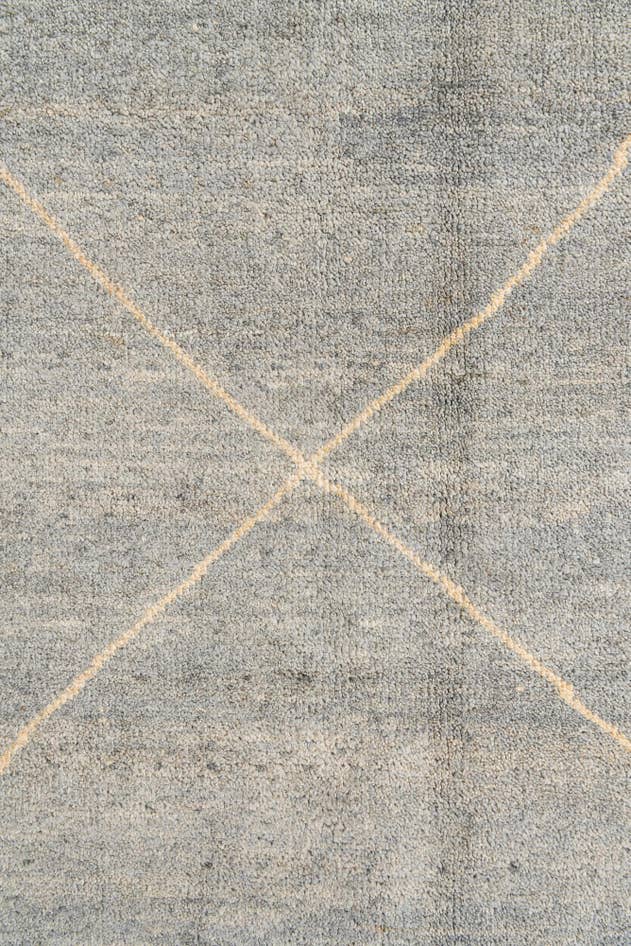 Detail image of 4' 8 x 6' 7 Hand Knotted Moroccan Wool Rug