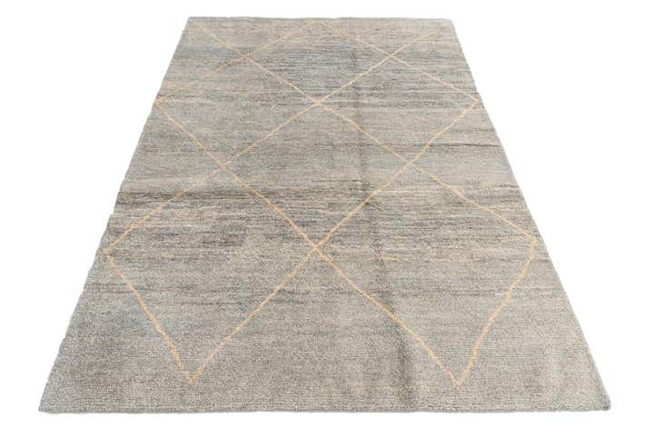 4' 6 x 6' 9 Hand Knotted Moroccan Wool Rug