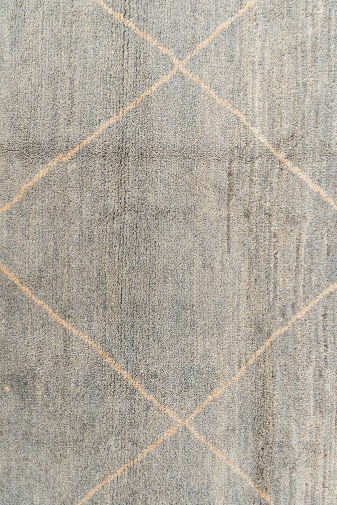 4' 6 x 6' 9 Hand Knotted Moroccan Wool Rug