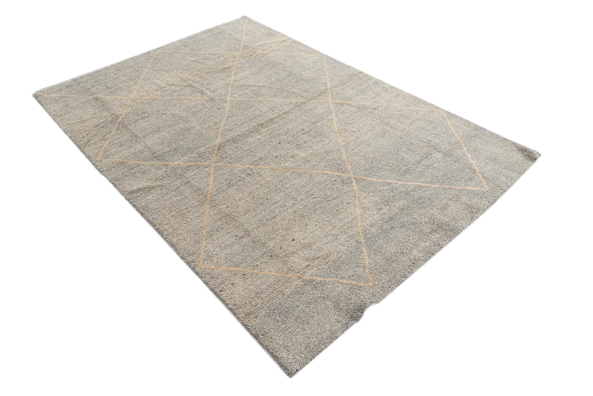4' 7 x 6' 9 Hand Knotted Moroccan Wool Rug