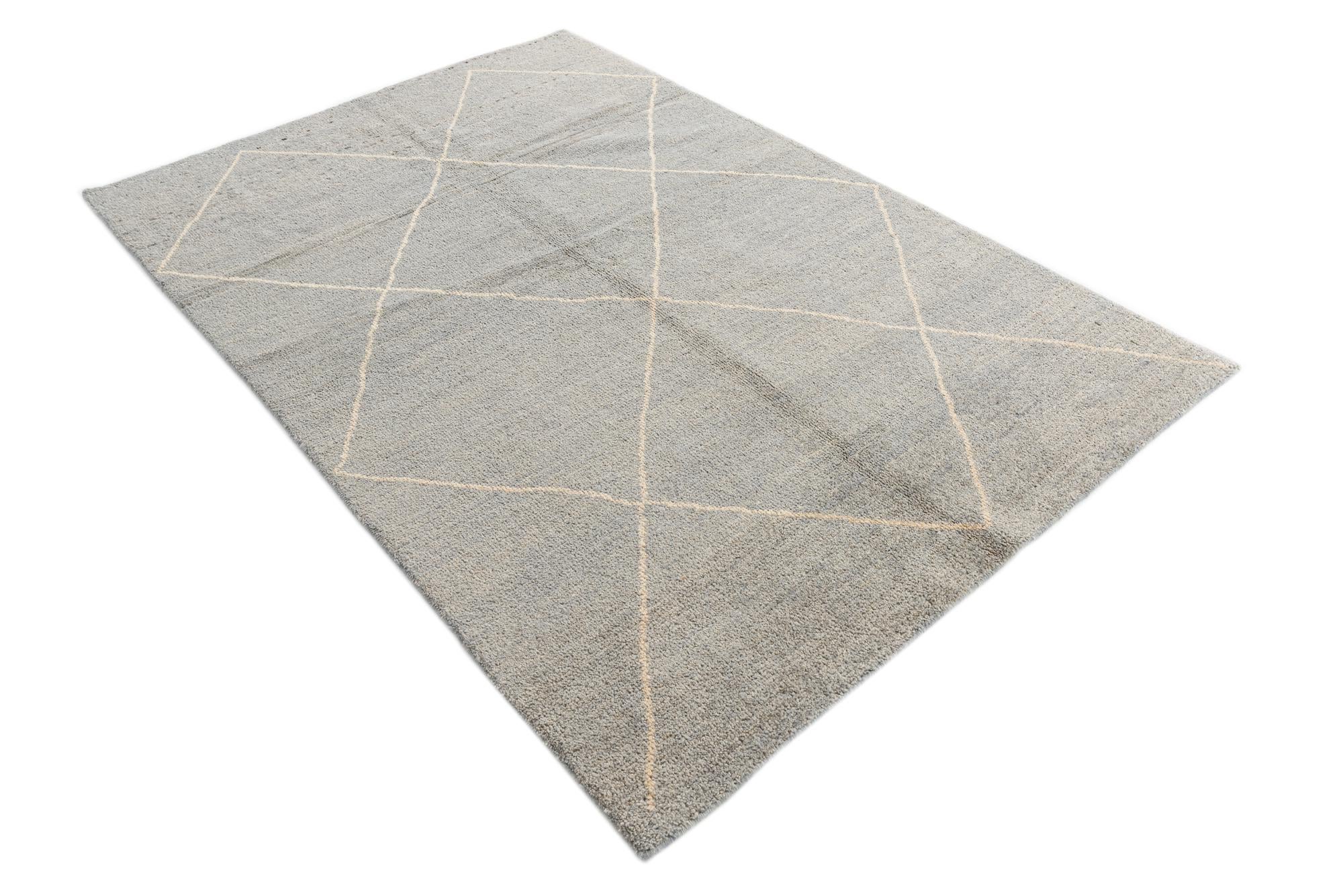4' 7 x 6' 9 Hand Knotted Moroccan Wool Rug