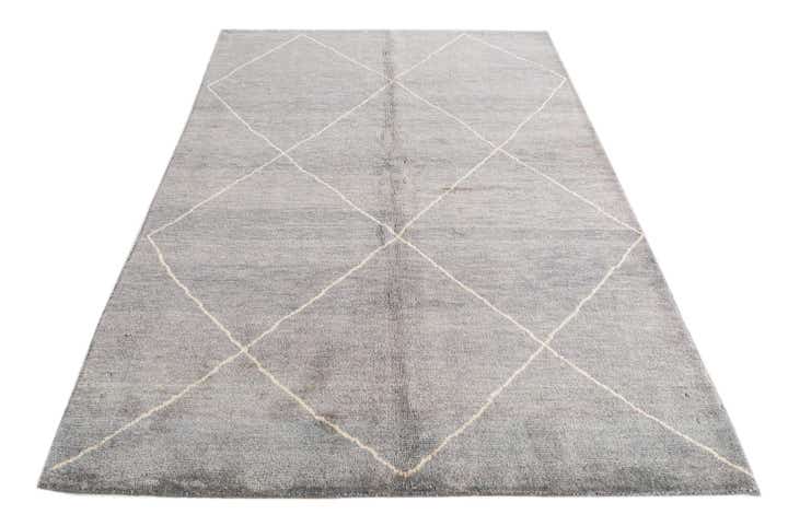 5' 7 x 8' 2 Hand Knotted Moroccan Wool Rug