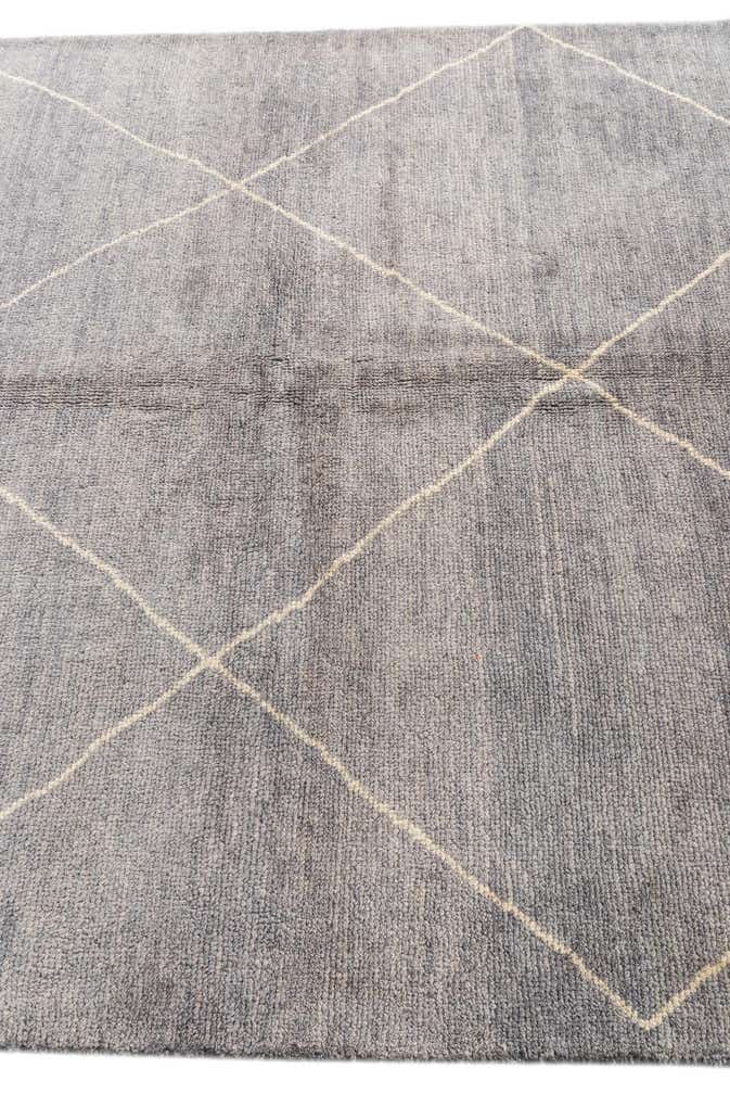 5' 7 x 8' 2 Hand Knotted Moroccan Wool Rug