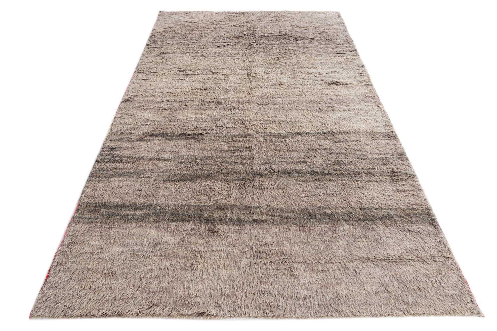 6' x 9' 10 Hand Knotted Moroccan Wool Rug