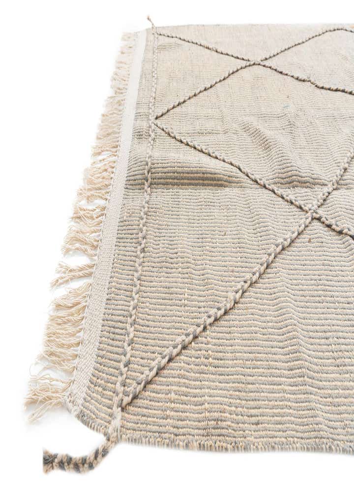 5' 4 x 8' 5 Hand Knotted Moroccan Wool Rug