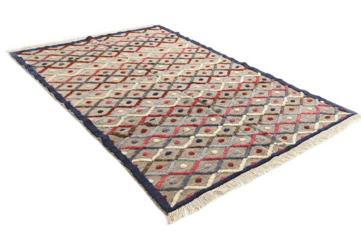5' 8 x 7' 10 Hand Knotted Moroccan Wool Rug
