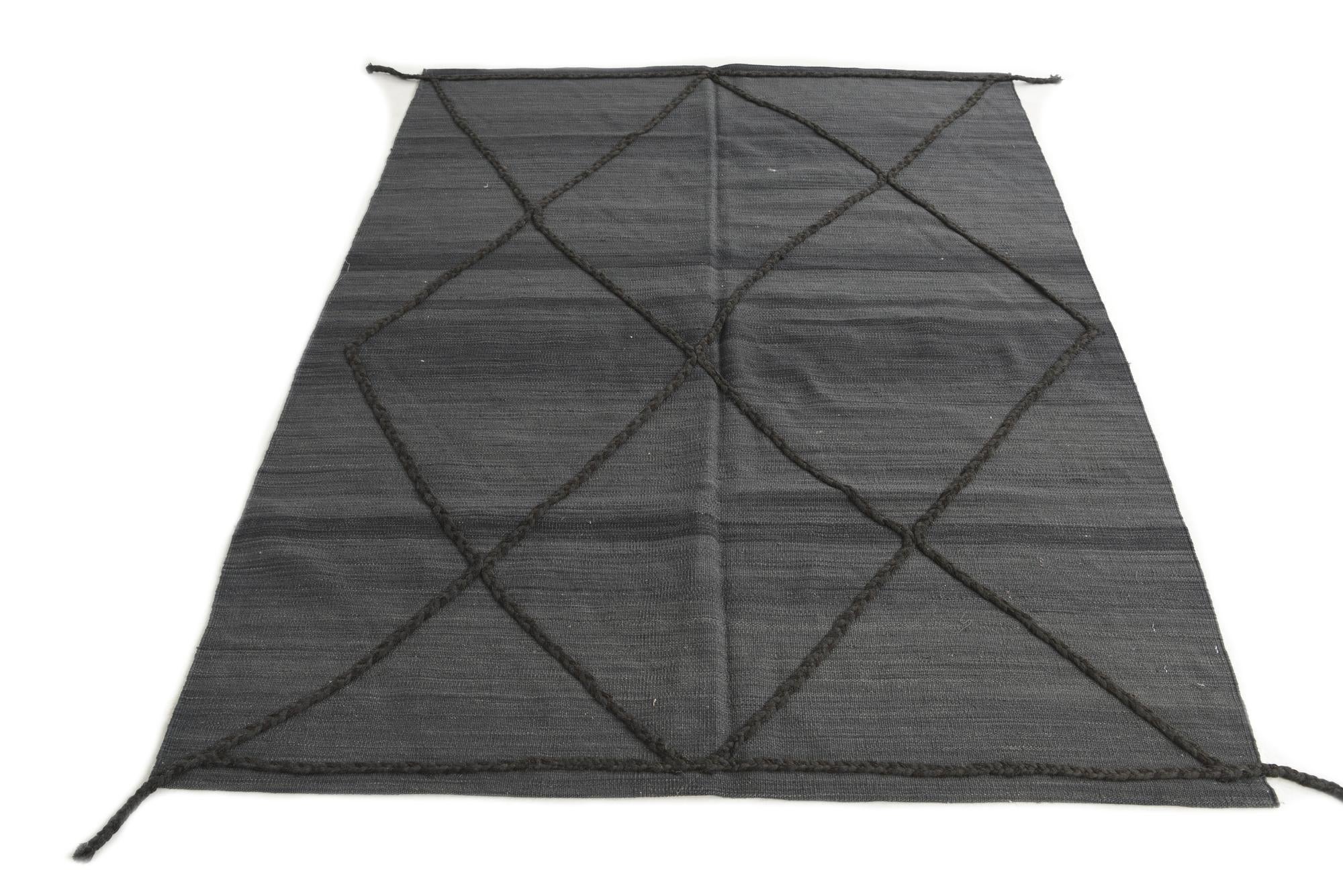 4' 9 x 6' 6 Hand Knotted Moroccan Wool Rug