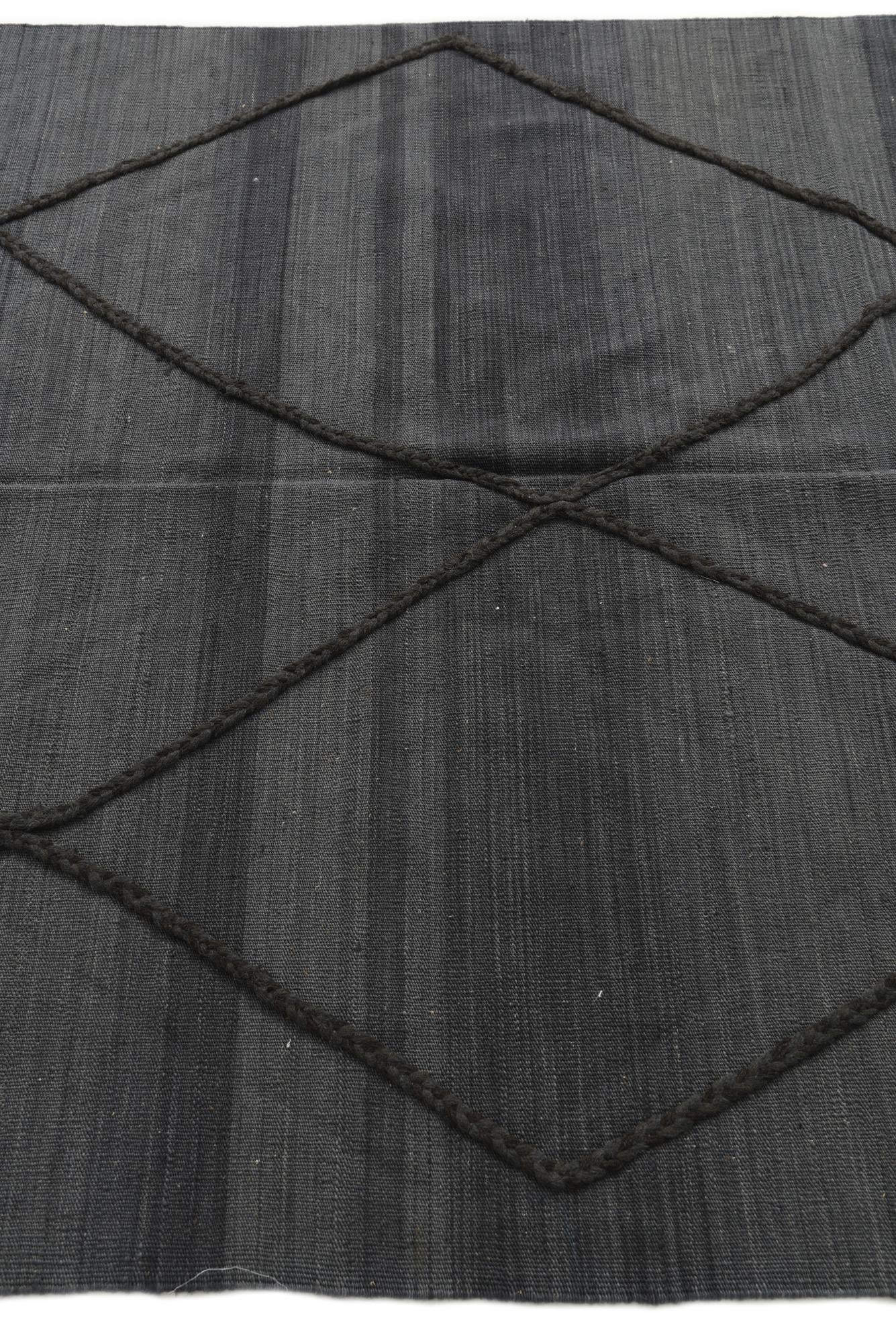 4' 9 x 6' 6 Hand Knotted Moroccan Wool Rug