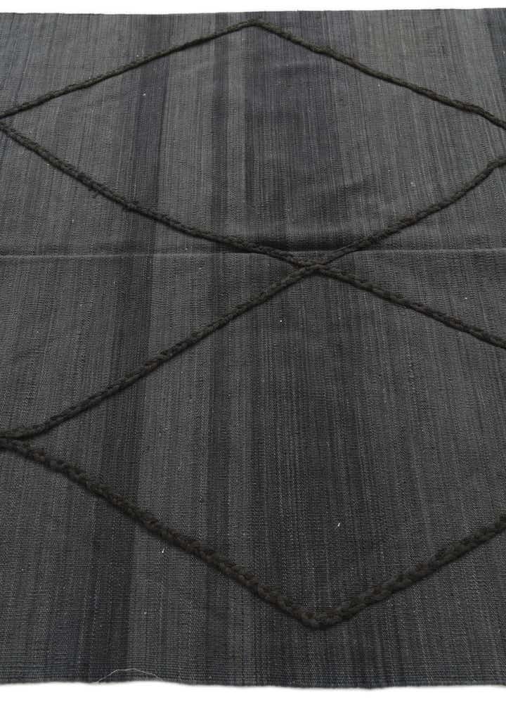 4' 9 x 6' 6 Hand Knotted Moroccan Wool Rug