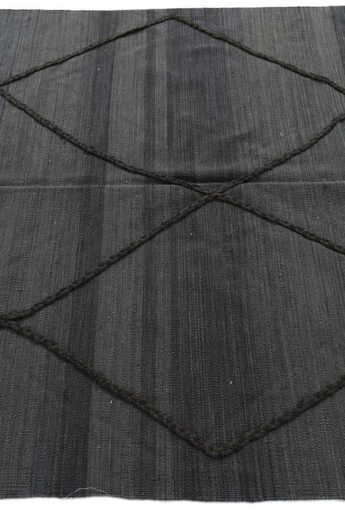 4' 9 x 6' 6 Hand Knotted Moroccan Wool Rug
