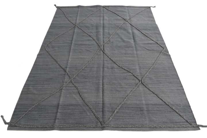 5' 9 x 7' 10 Hand Knotted Moroccan Wool Rug